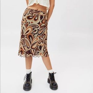 URBAN OUTFITTERS Mesh Midi skirt brown Mod print Women’s size XS